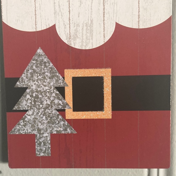 NWT Glittered Merry Christmas Santa Slatted Wooden Holiday Decoration Sign - Picture 5 of 10